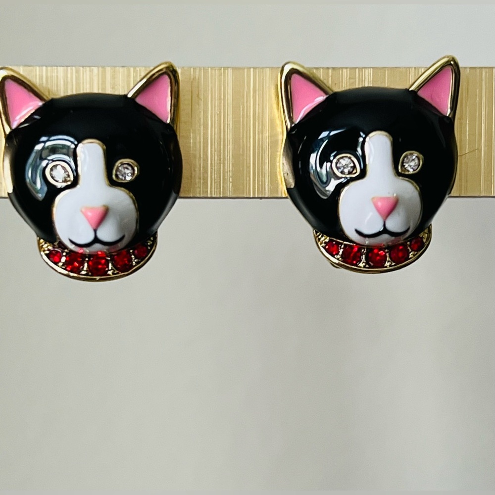 Heidi Daus Clip 🆕 “Tuxedo Cat” black cat on earrings in original Heidi box